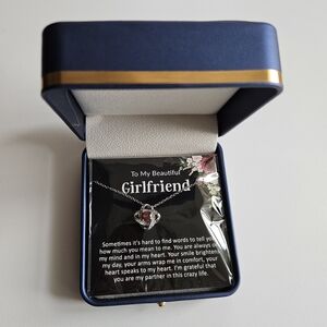 Beautiful GIRLFRIEND Silver Heart Necklace